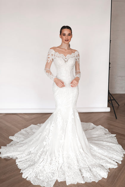 Trumpet Lace V-neck Short Sleeve Floor-length Wedding Dress With