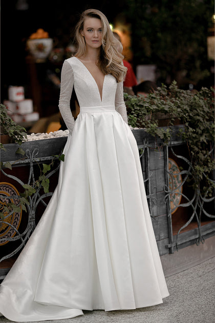 Long Sleeve Wedding Dresses for Winter Weddings