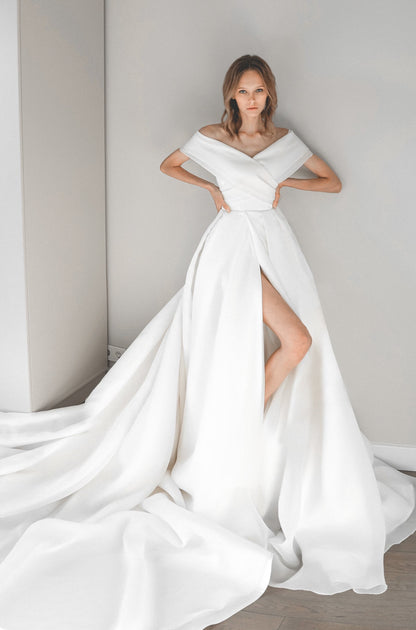 11 Best Convertible Wedding Dresses of 2023