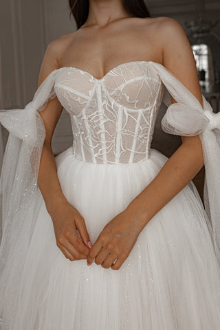 Short Wedding Dress Helena with Detachable Straps