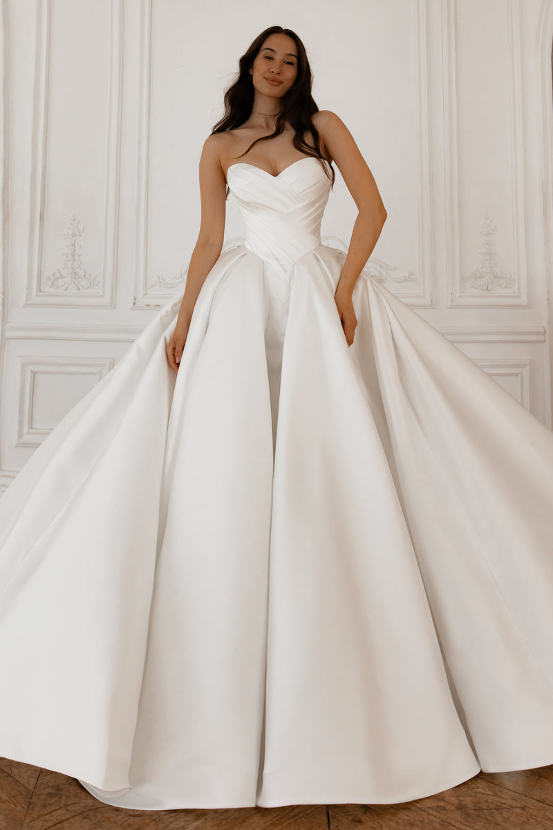 Basque Waist Wedding Gown Oceania   Olivia Bottega