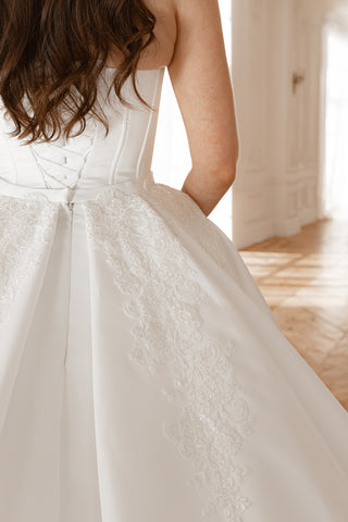 Extra Convertible Wedding Dress Steltella  (Basic dress + bolero + bow + detachable skirt)