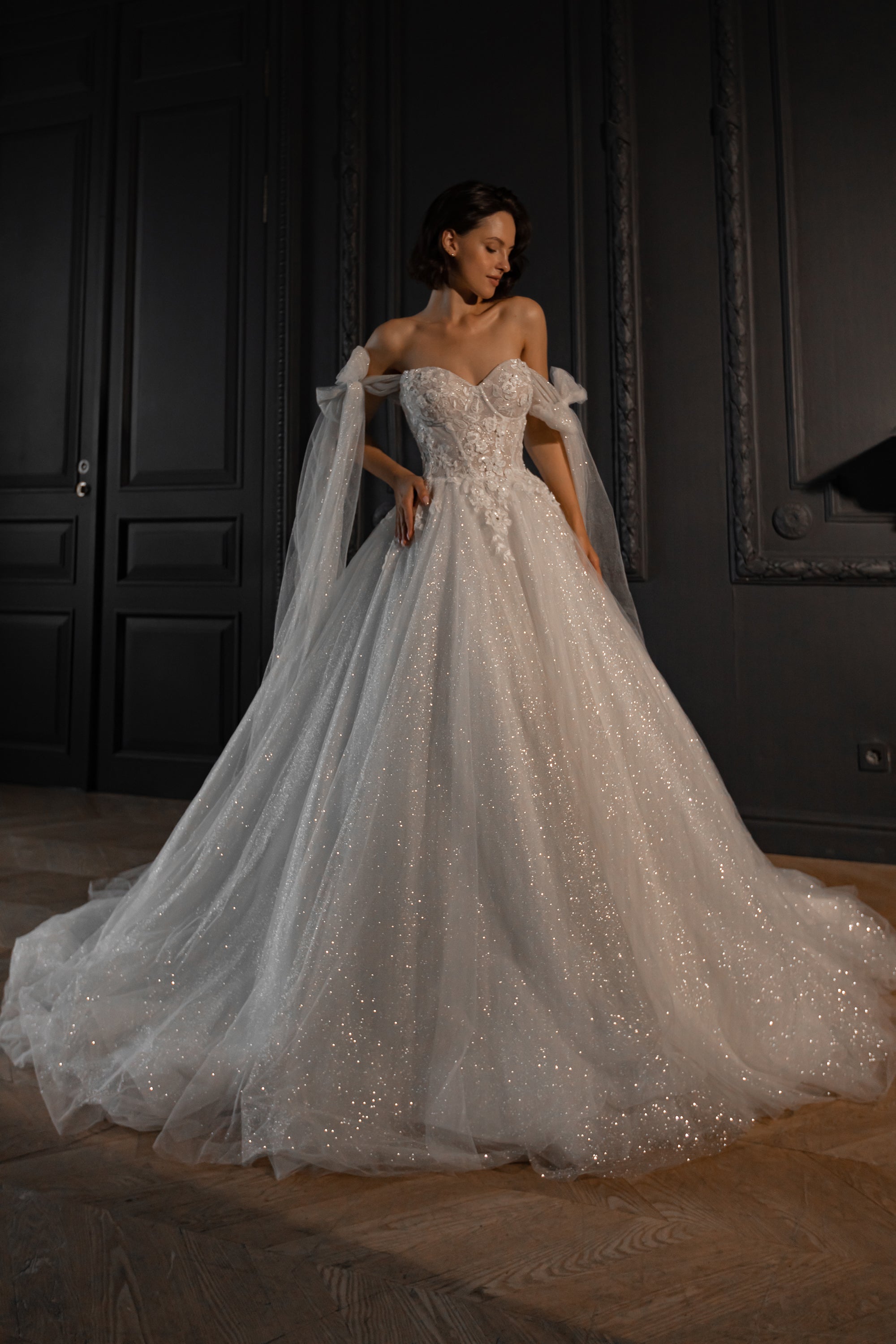 Floral Lace Wedding Dress Celia with Detachable Straps – Olivia Bottega