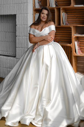 Off the Shoulder Plus Size Tulle Wedding Dresses VW1849 – Viniodress