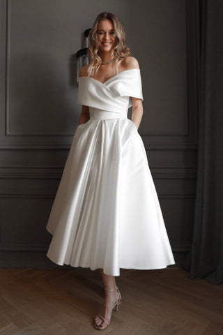 Minimalist Wedding Dresses & Gowns